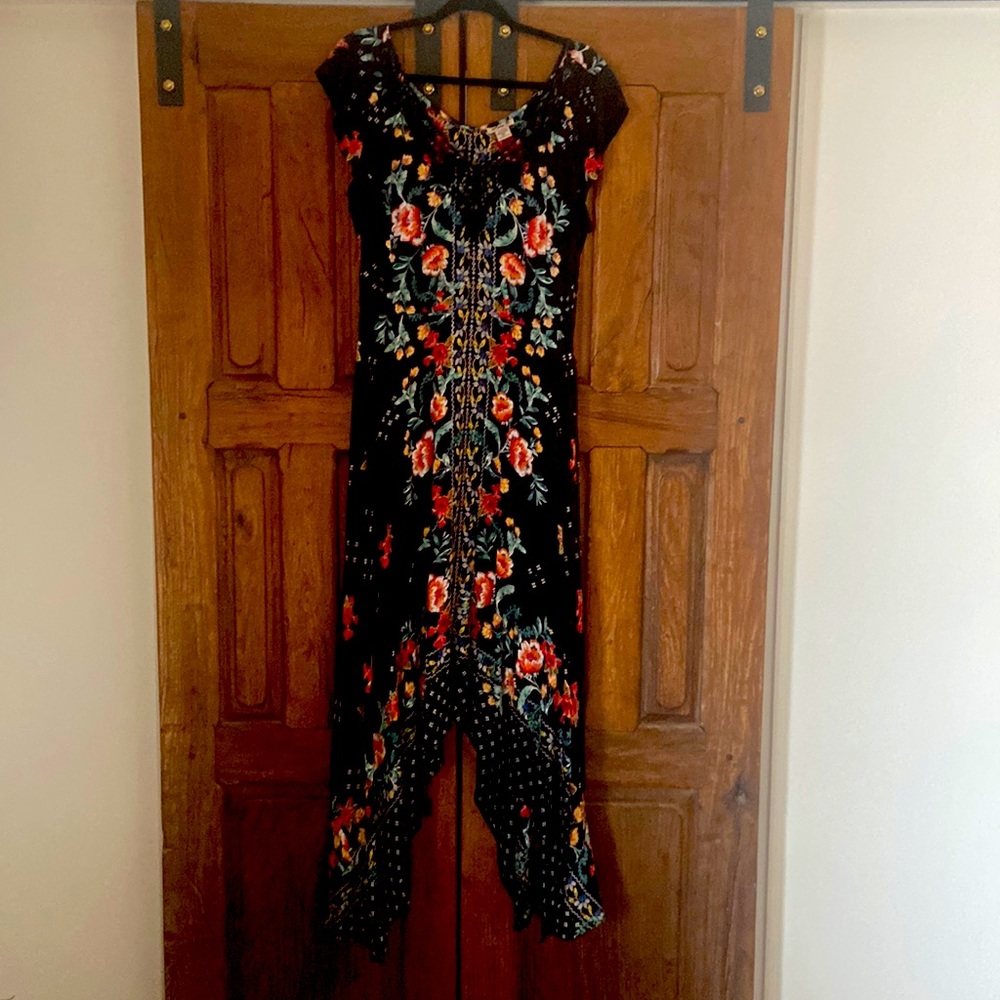 Lola P Cap Sleeve Hanky Hem Dress